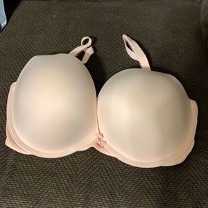 Victoria’s Secret bodybyVictoria push-up bra 36ddd